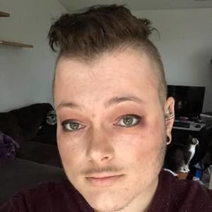 Meet your Posher, Phoenix